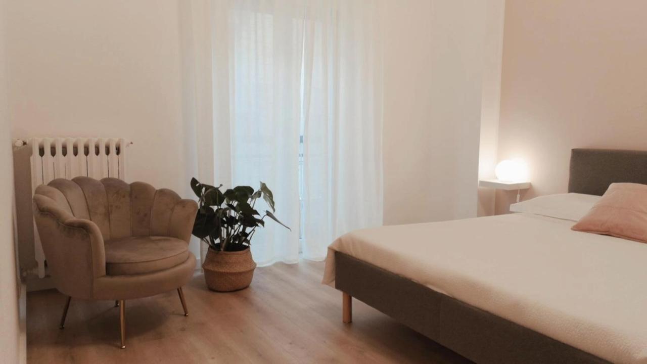 Apartament So Fine Petruzzelli Flat Bari Zewnętrze zdjęcie