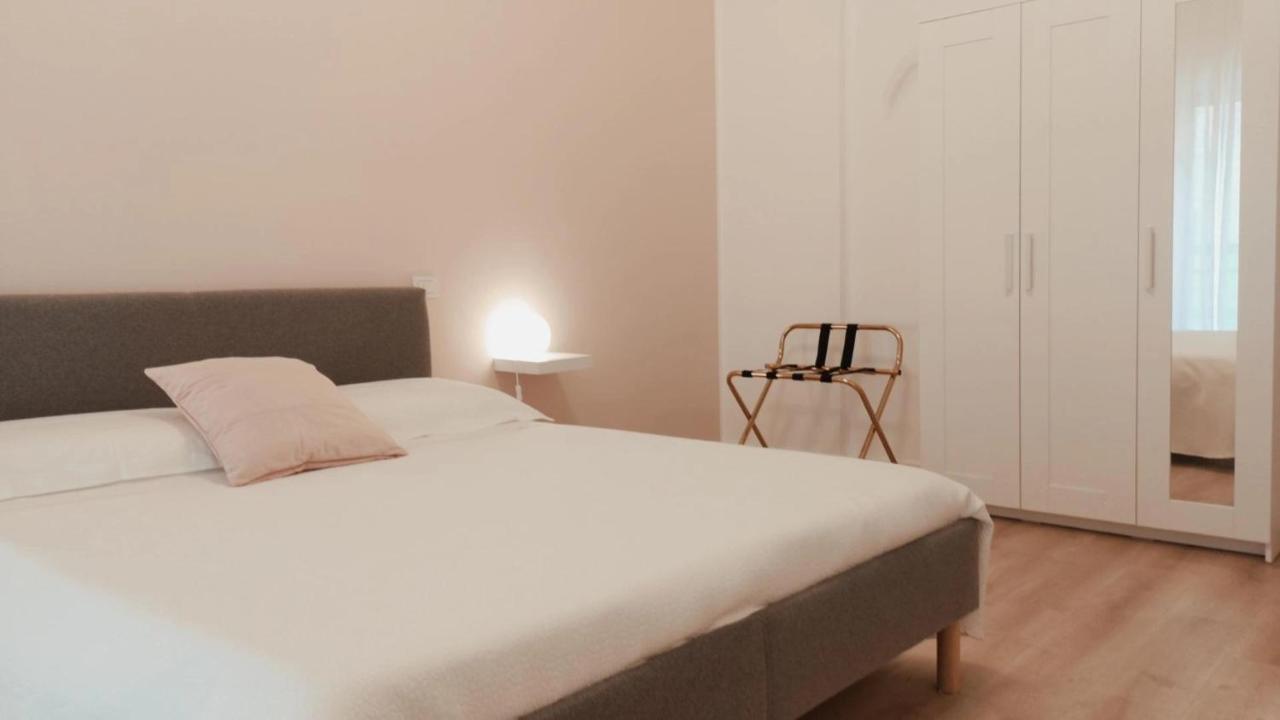 Apartament So Fine Petruzzelli Flat Bari Zewnętrze zdjęcie